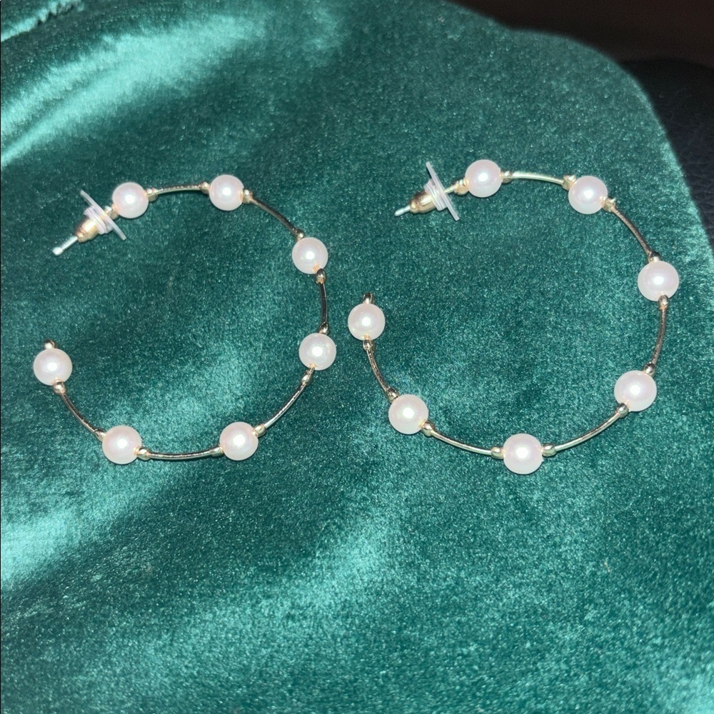 Faux pearl fashion Circle hoops earrings - Picture 2 of 7